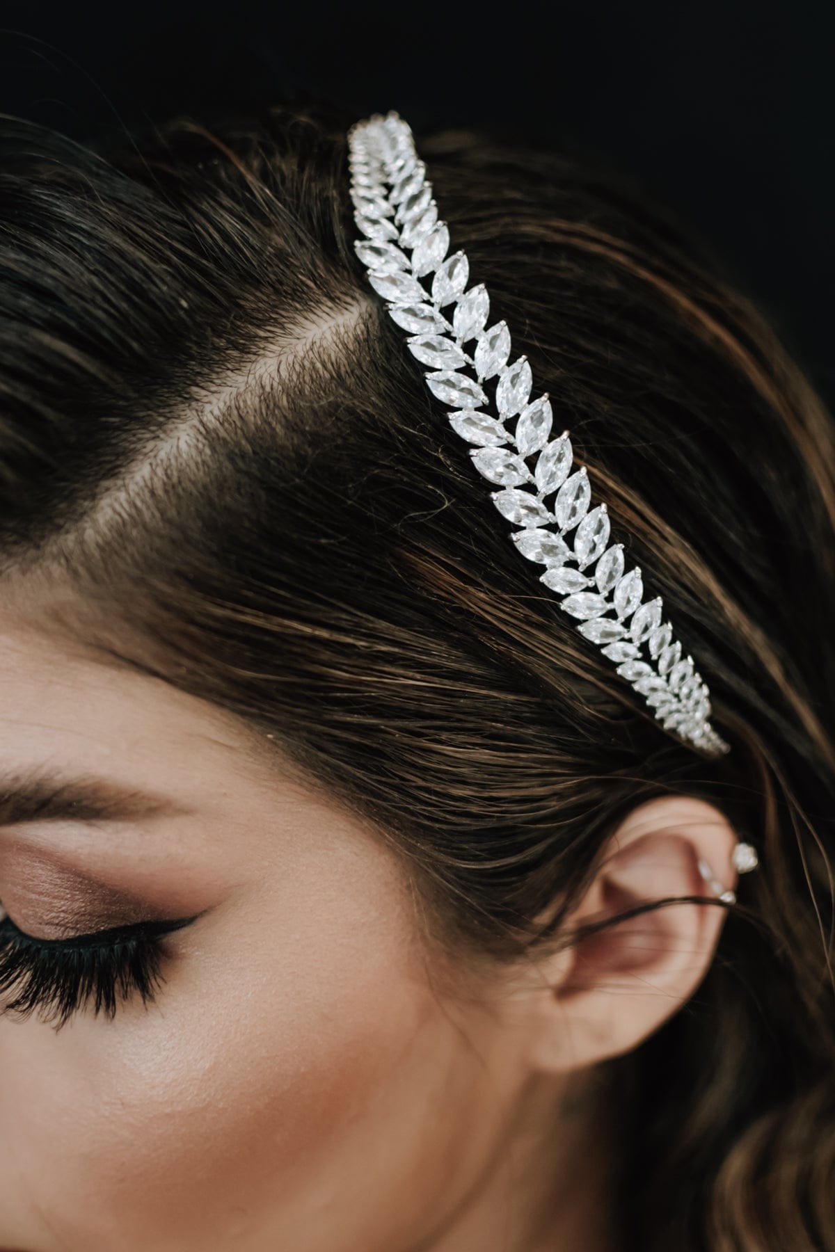 Chic Bridals Headpieces HP-027 La Maison Bridal Boutique Ottawa Ontario
