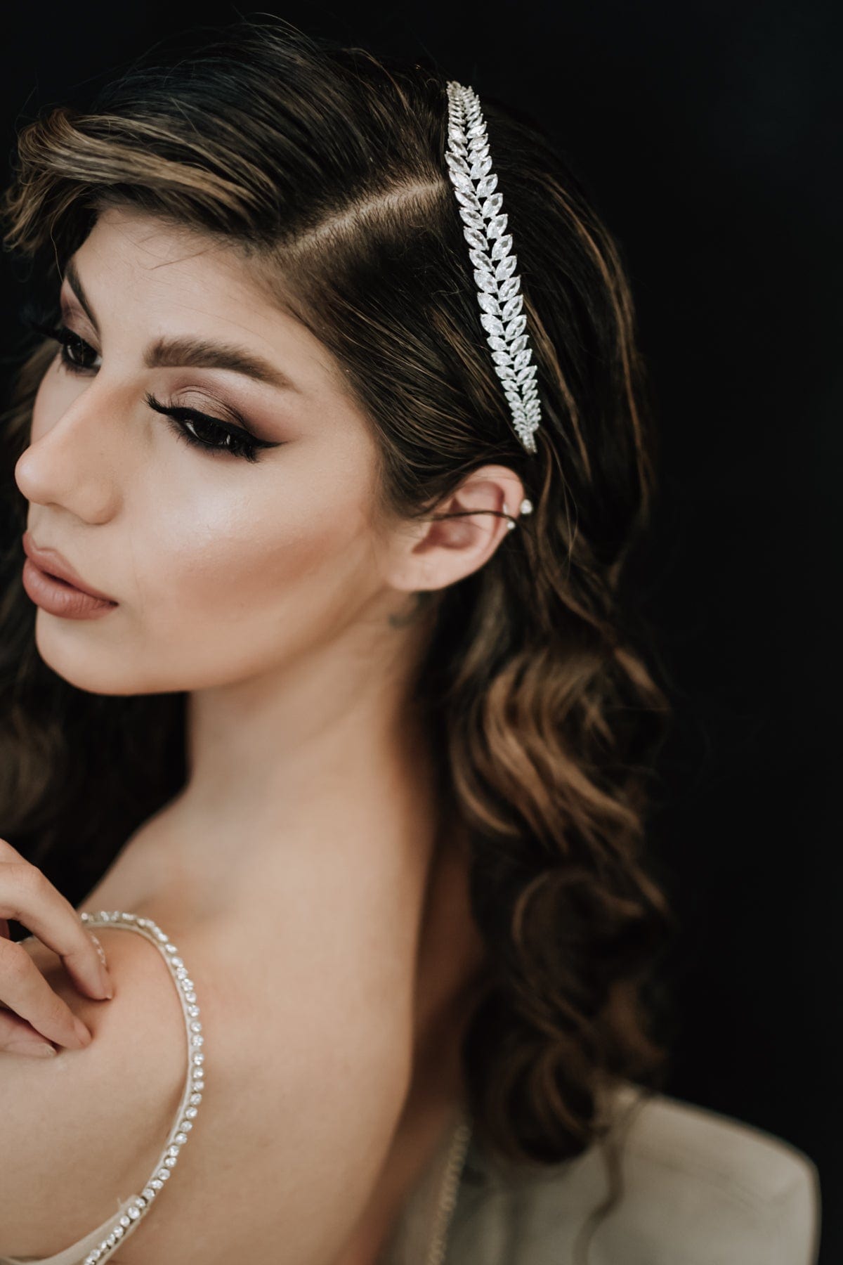 Chic Bridals Headpieces HP-027 La Maison Bridal Boutique Ottawa Ontario