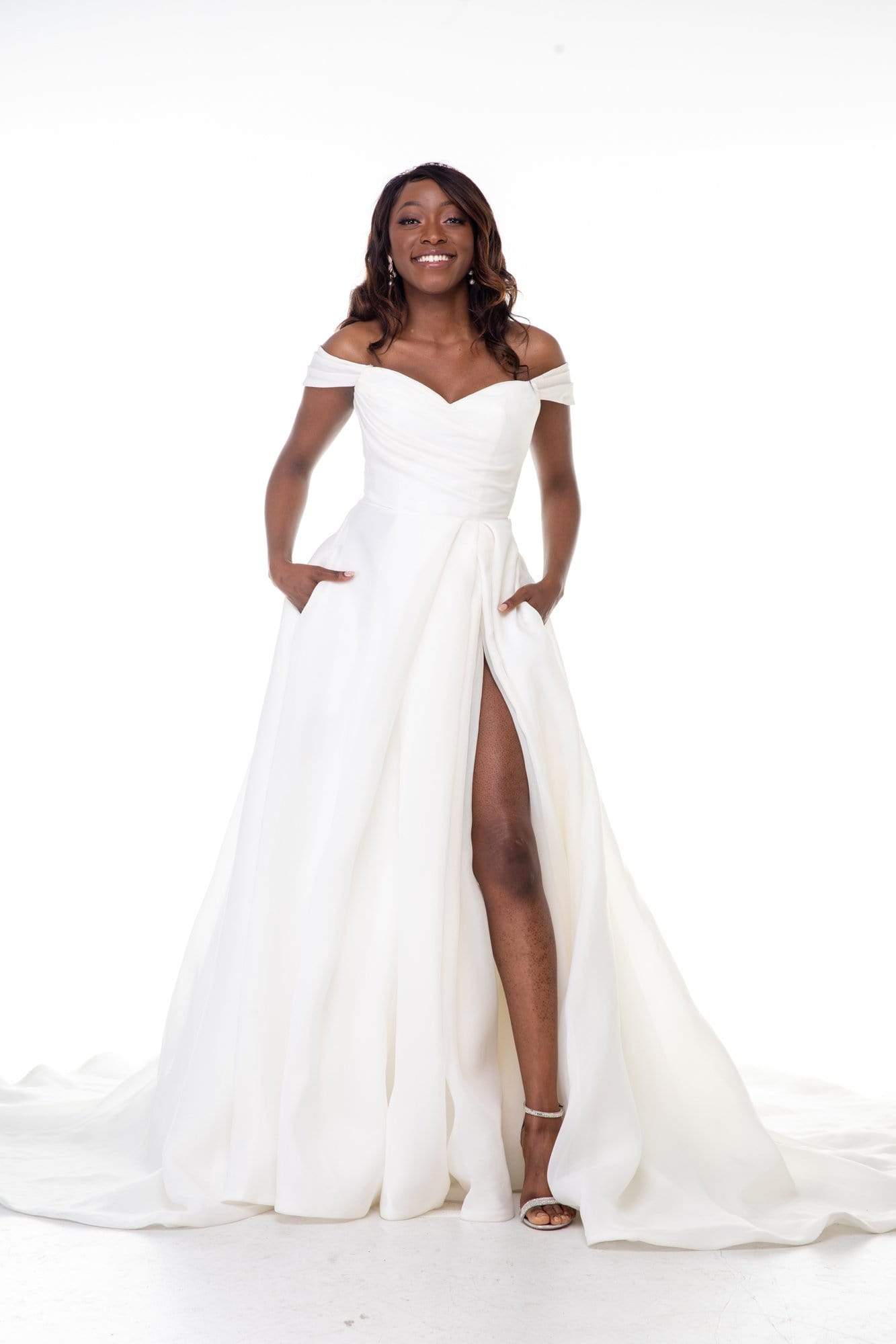 Chic Bridals Wedding Dresses Chrissy La Maison Bridal Boutique Ottawa Ontario