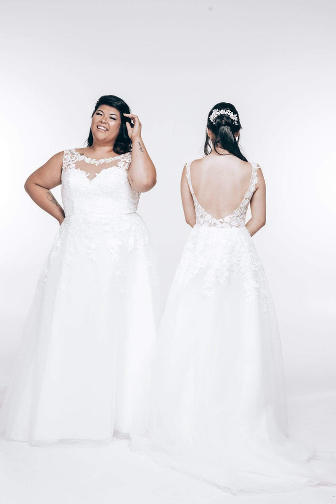 Chic Bridals Wedding Dresses Coco La Maison Bridal Boutique Ottawa Ontario