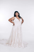 Chic Bridals Wedding Dresses Cristal La Maison Bridal Boutique Ottawa Ontario