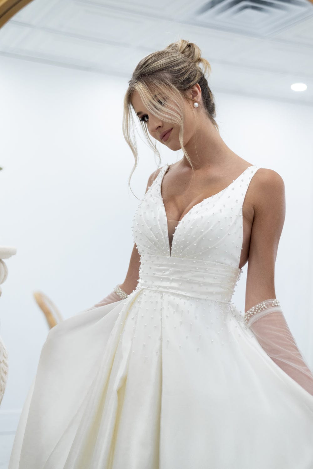 Chic Bridals Wedding Dresses Dixie La Maison Bridal Boutique Ottawa Ontario