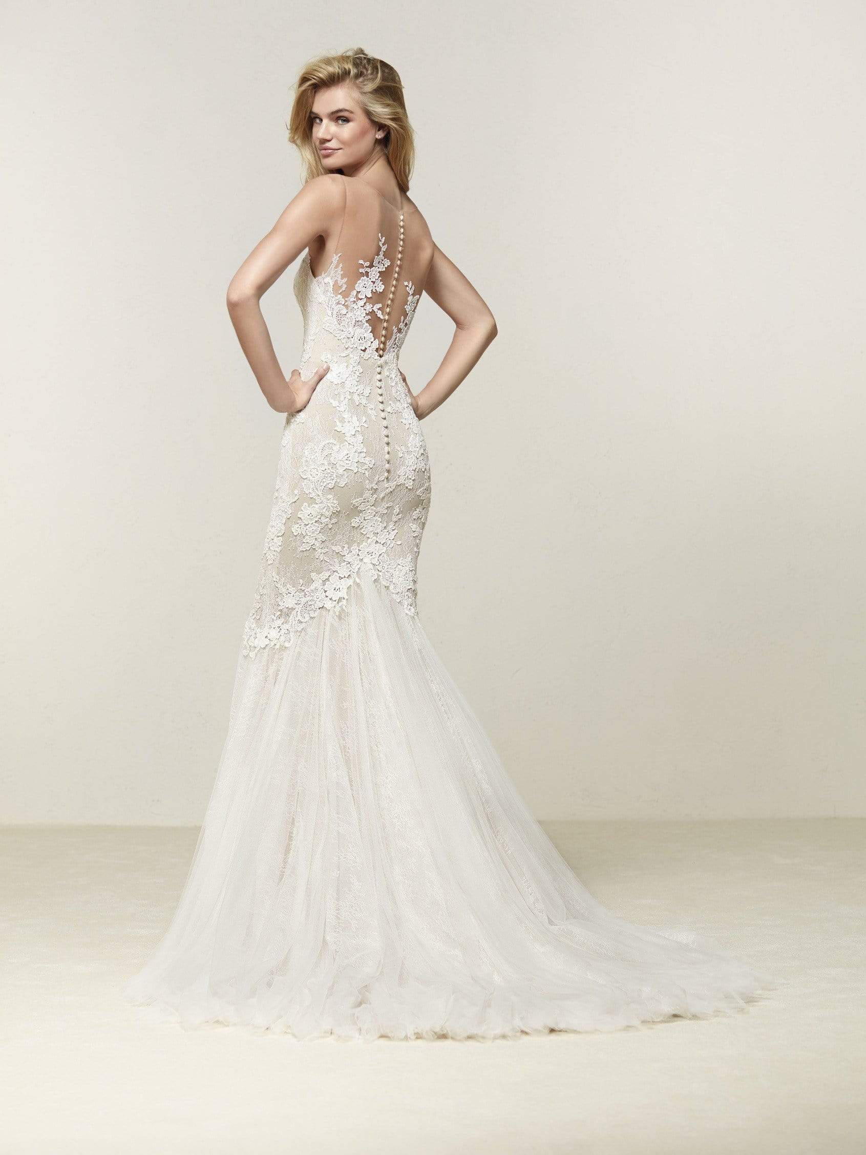 Pronovias Wedding Dress Drinam La Maison Bridal Boutique Ottawa Ontario