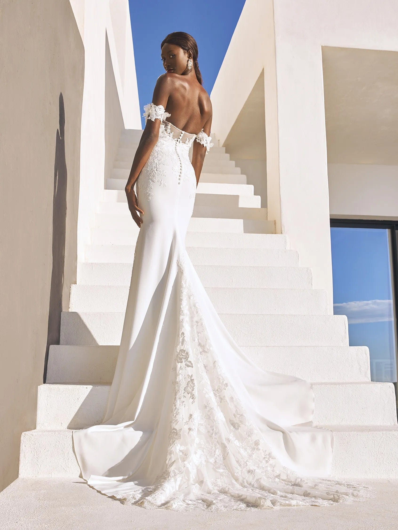 Pronovias Wedding Dress OCTAVIA La Maison Bridal Boutique Ottawa Ontario